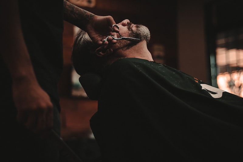 Foto Reza Mahendra, Master Barber