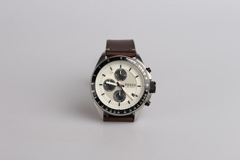 Lumora Watch Pro